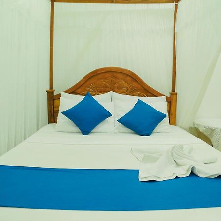 Hansi Resort Mirissa Extérieur photo