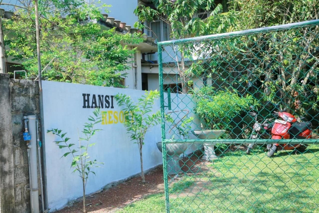 Hansi Resort Mirissa Extérieur photo