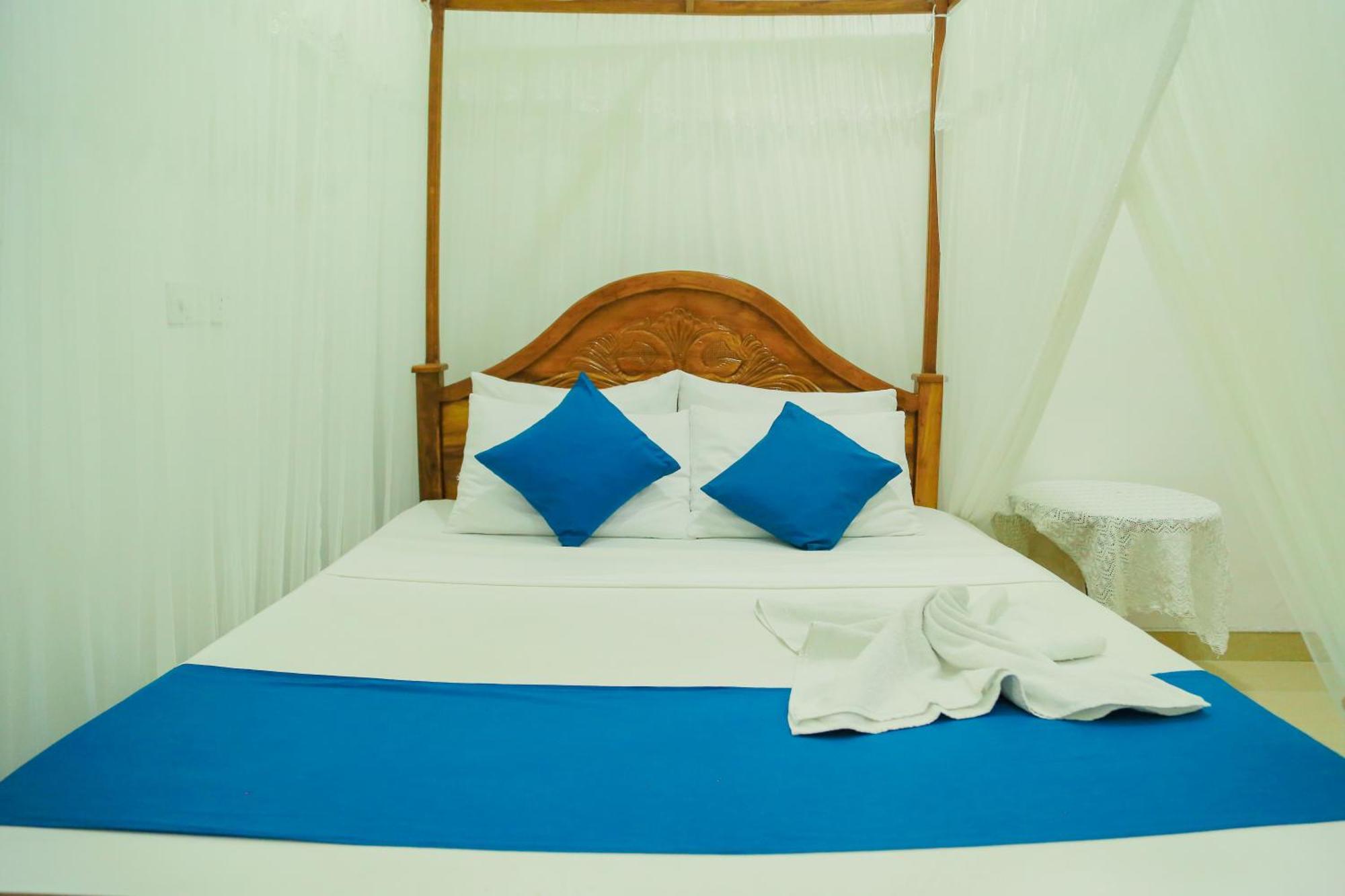 Hansi Resort Mirissa Extérieur photo